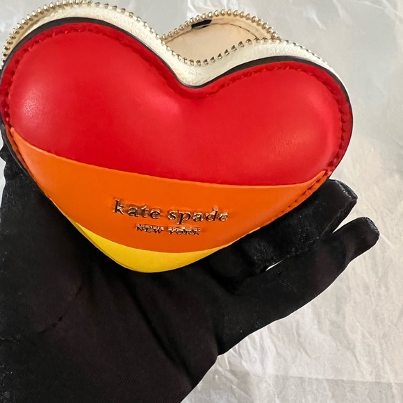 PRIDE MONTH SPECIAL 🌈 Kate Spade Coin Pouch Rainbow Heart Zip. Leather. New - Picture 3 of 6